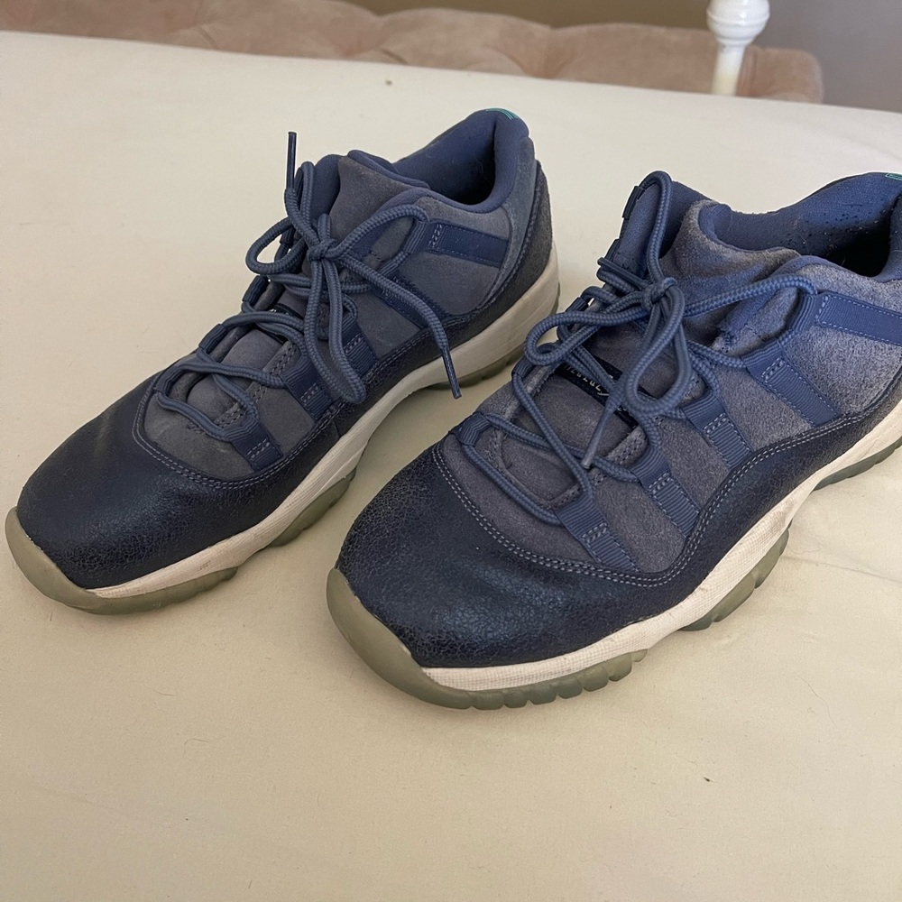 Nike jordan retro low